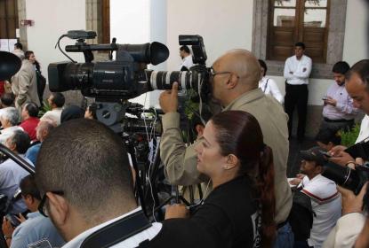 Poca investigación acerca de la práctica periodística se realiza en nuestro país