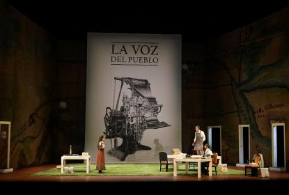 A escena “Enemigo del pueblo” en el Conjunto de Artes Escénicas