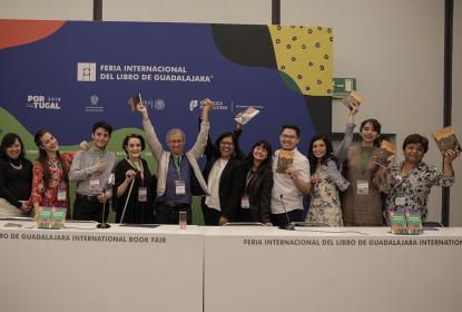 Entregan reconocimiento a los ganadores del Concurso Cartas al Autor