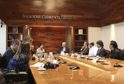 Rector General y Rector electo reciben a Embajadora de Francia en México