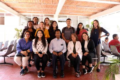 Alumnos de la Universidad de Texas realizan estancia en el CUCS y la Unidad Modelo de Salud