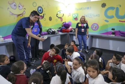 Centros universitarios participan con talleres y charlas en Papirolas