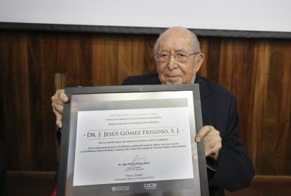 Por su trayectoria como docente, bibliófilo e historiador, homenajean al “Padre Chuchín” en el CUCSH