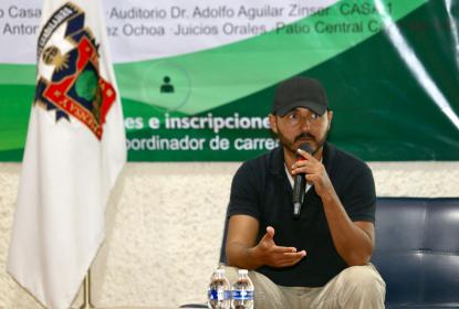 “Un periodista debe confiar que lo que escribe cambiará la realidad”:  Isaack de Loza