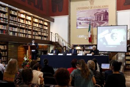 Intelectuales, escritores y académicos rinden homenaje al poeta  Hugo Gutiérrez Vega