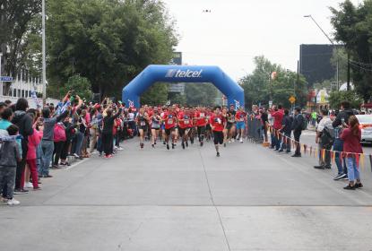 Corren más de mil 500 atletas, estudiantes y familias en Carrera CUCEI 2019