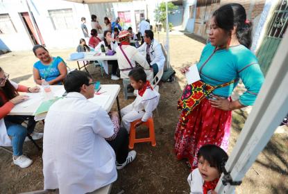 Ofrecen servicios médicos a miembros de comunidad la wixárika que viven en el AMG