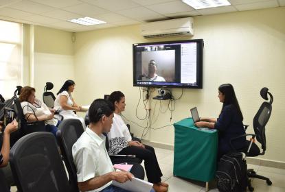 Personas con discapacidad visual levantan la voz en el Día Mundial del Bastón Blanco