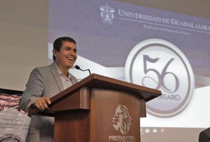 Recibe la Preparatoria 3 las escrituras del predio donde se asienta en la celebración de su 56 aniversario