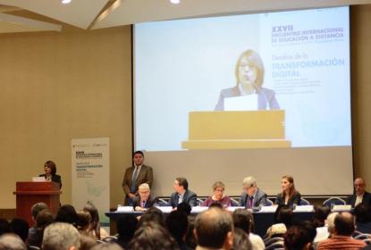 Modalidad a distancia, clave para afrontar reto de acceso a la educación