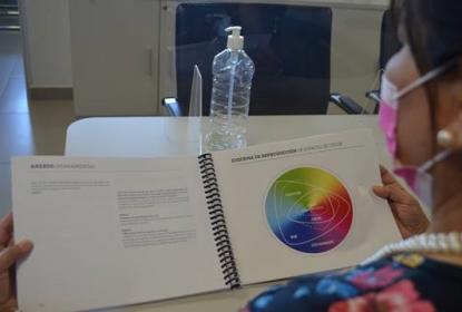 Académicos abonan a la enseñanza de la gestión y la producción gráfica