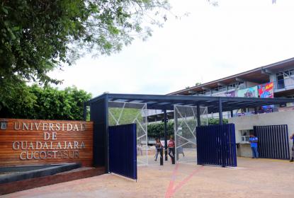 Reacreditan licenciaturas en Contaduría Pública y Administración del CUCSur por cuarta ocasión 