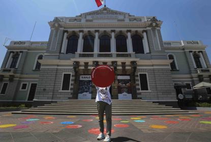 Apuestan por “obras vivas” para crear diálogos lúdicos con visitantes de museos