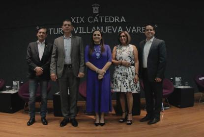 Egresados de CUCEA comparten experiencias en franquicias