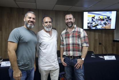 Estudiantes de Artes Visuales del CUAAD comparten experiencias con escultores de Brasil y España 