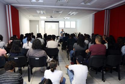Inauguran doctorado en Ciencias Sociales del CUCSH 2023 –B con charla magistral sobre la resistencia social