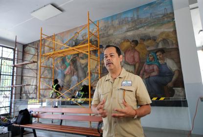 Avanzan trabajos de restauración en murales de José Atanasio Monroy en CUCEI