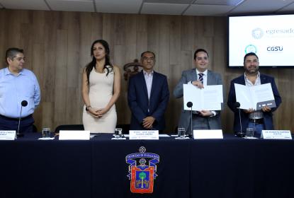 Firma UdeG acuerdos de colaboración con colegios de administradores y biólogos