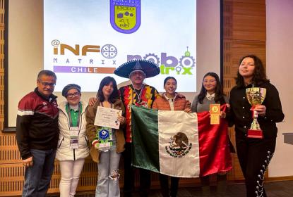 Estudiantes de Preparatoria de Jocotepec ganan medalla de plata en Infomatrix Chile