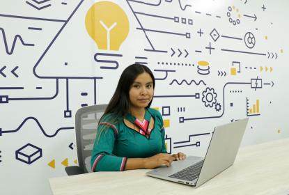 Alumna de CUNorte realiza campamento de emprendimiento en Valencia, España, como representante nacional