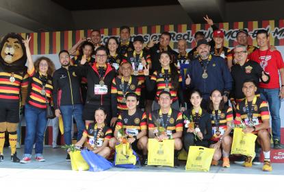 Disfrutan 10 mil corredores la séptima Carrera Leones Negros 