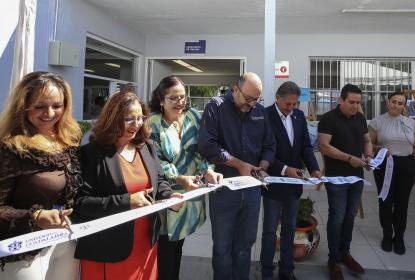 Rector General entrega laboratorio de ciencias en Módulo La Experiencia de la Preparatoria 14