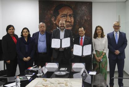 UdeG y Embajada de Portugal en México firman convenio para fortalecer la enseñanza del idioma portugués