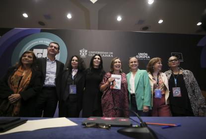 En FIL Pensamiento, mujeres políticas abogan por combate a la pobreza y políticas públicas de cuidados