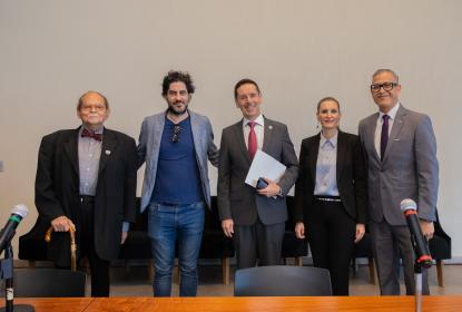 El humor gráfico y la historieta posibilitan la reflexión, contar una historia y ponernos frente al espejo: Tute