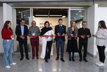 Inauguran exposición de proyectos, presentan libros y documentales, y recorren el Museo de Ciencias Ambientales