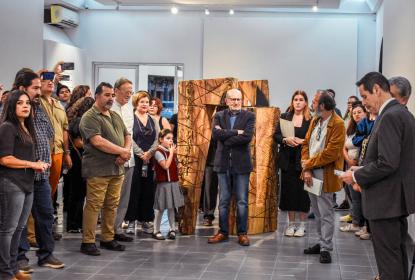Esculturas en madera de docentes y estudiantes son expuestos en la Galería Jorge Martínez