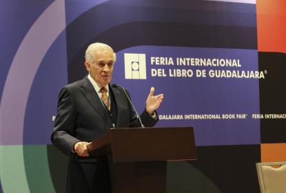 Detener la erosión institucional, vital para mantener el Estado mexicano: Diego Valadés