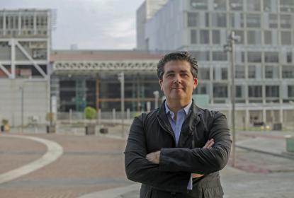 Concluyen su ciclo en UdeG Mauricio de Font-Réaulx y Fernando Favela