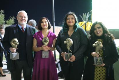 Noche de gala y orgullo UdeG 