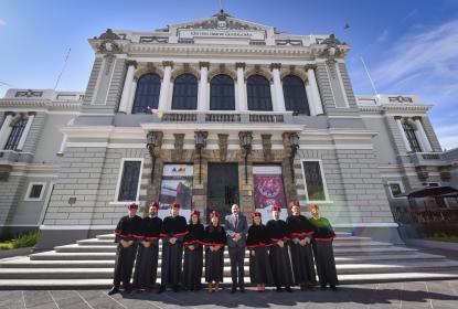 Apadrina Rector General a nuevos doctores en derechos humanos 