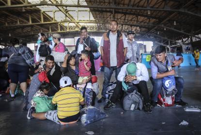 Persisten barreras institucionales para brindar derechos sociales a migrantes en AMG
