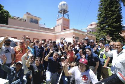 Disfrutan más de cuatro mil personas eclipse solar en el Instituto de Astronomía y Meteorología