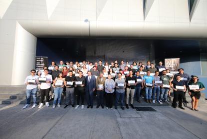 Estudiantes de UdeG se gradúan del Samsung Innovation Campus 2023