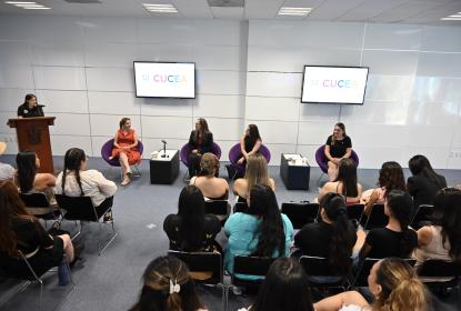 Realizan inmersión cultural en UdeG alumnos de origen mexicano que estudian en Cal State LA