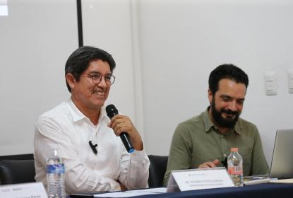 Sumergirse en las juventudes para propiciar cambios, proponen expertos en CUCSH