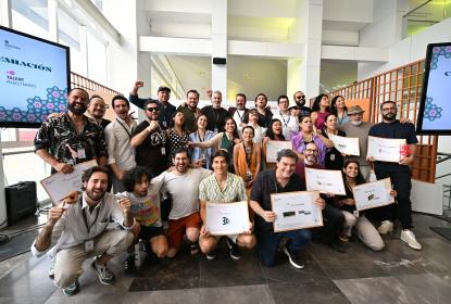 “La peluca” arrasa en Guadalajara Construye