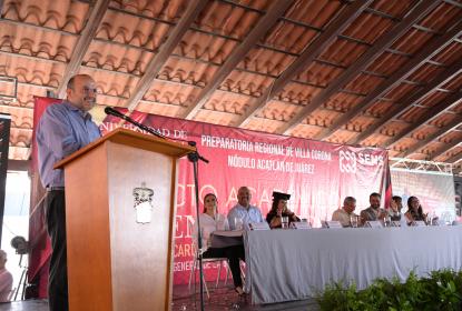 Apadrina Rector General a 270 bachilleres de Acatlán de Juárez y Villa Corona
