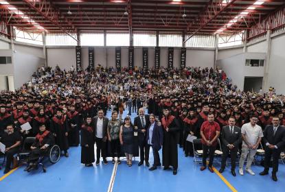 Realizan graduación incluyente en Preparatoria 6 