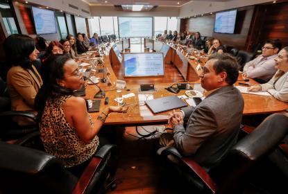 A mejorar comunidades universitarias con tutorías