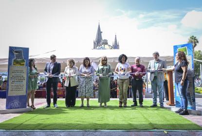Inauguran colección biológica y exposición fotográfica en edificio de Rectoría General