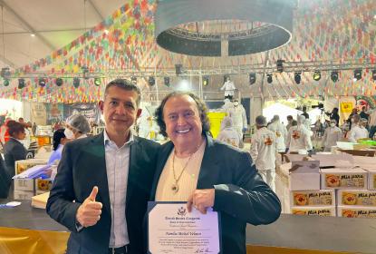 Colaboró UDG Foundation USA en elaboración de mazapán gigante