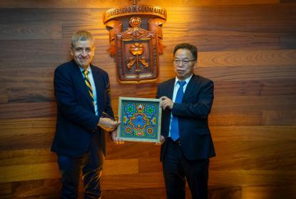 Fortalece UdeG lazos académicos y culturales con China