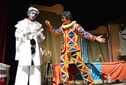 Brindan herramientas para la vida por medio del teatro en el CUSur