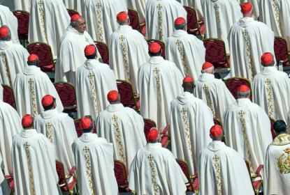 Próximo líder católico podría continuar con el legado del Papa Francisco, señalan expertos
