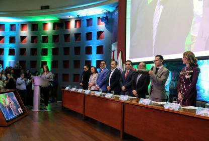 Rinde protesta doctor Eduardo Gómez Sánchez como nuevo Rector del CUCS